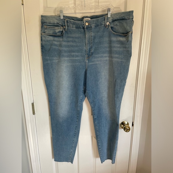 Good American Good Legs light-medium wash jeans - Picture 2 of 5